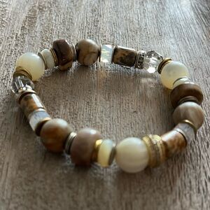 Elegant Hillberg & Berk Beaded Bracelet with Gold Accents